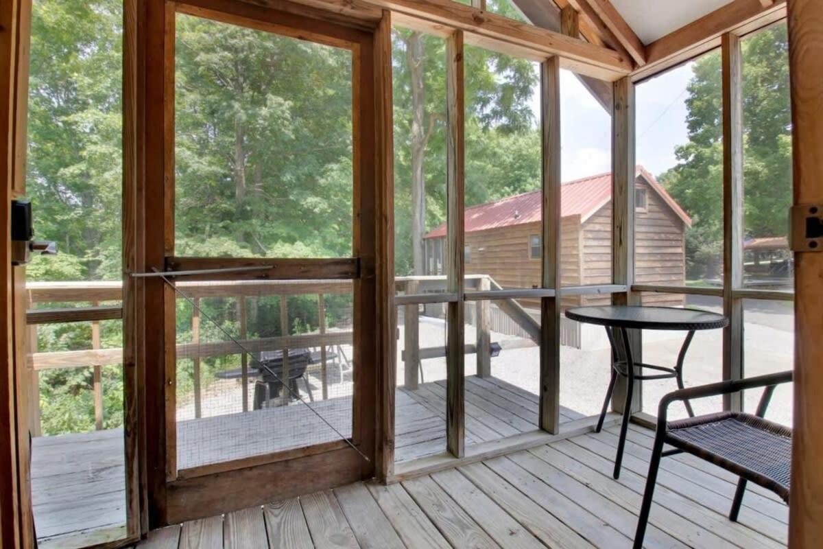 Charming Log Cabin In Bloomington Ngoại thất bức ảnh