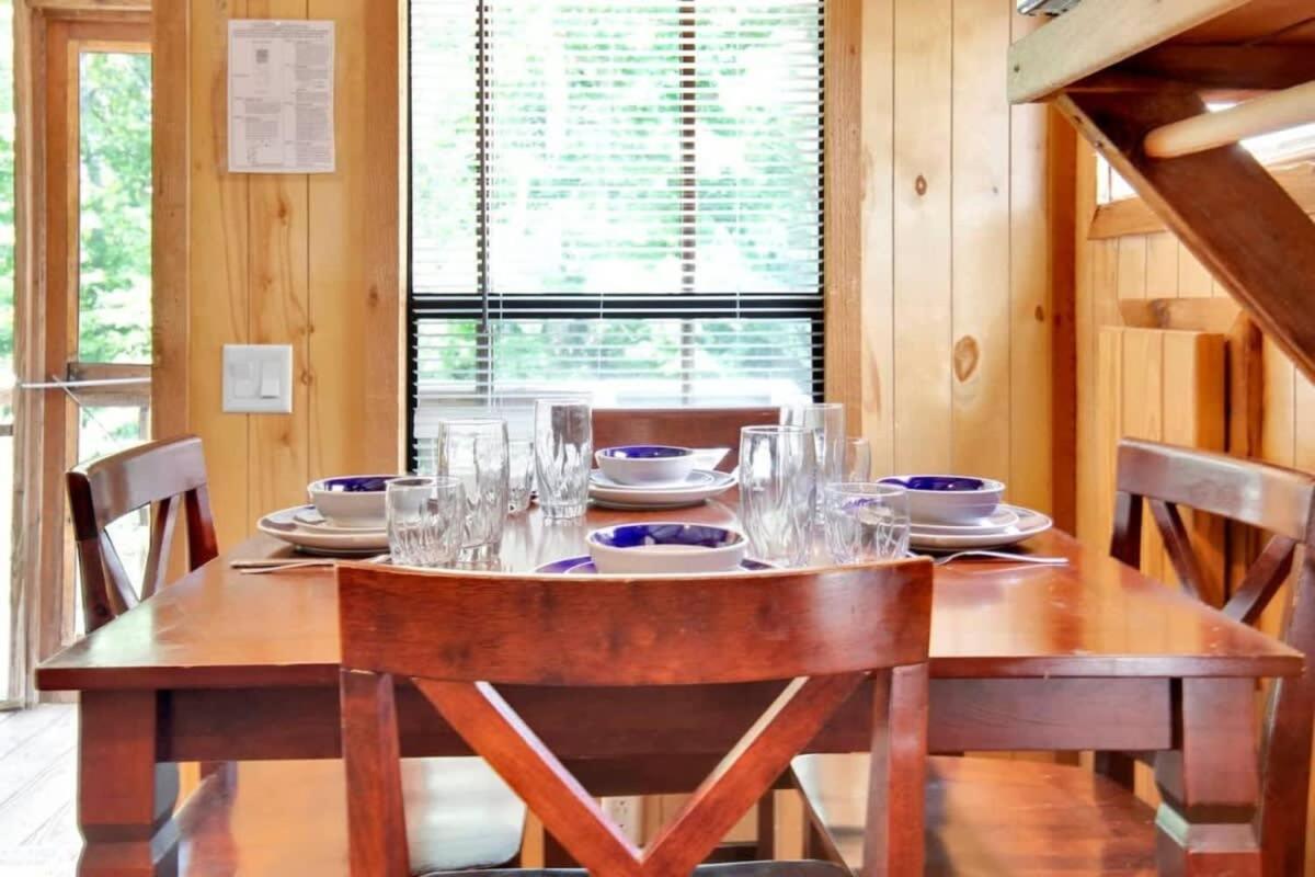 Charming Log Cabin In Bloomington Ngoại thất bức ảnh