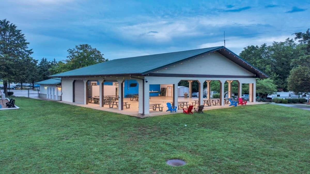 Charming Log Cabin In Bloomington Ngoại thất bức ảnh