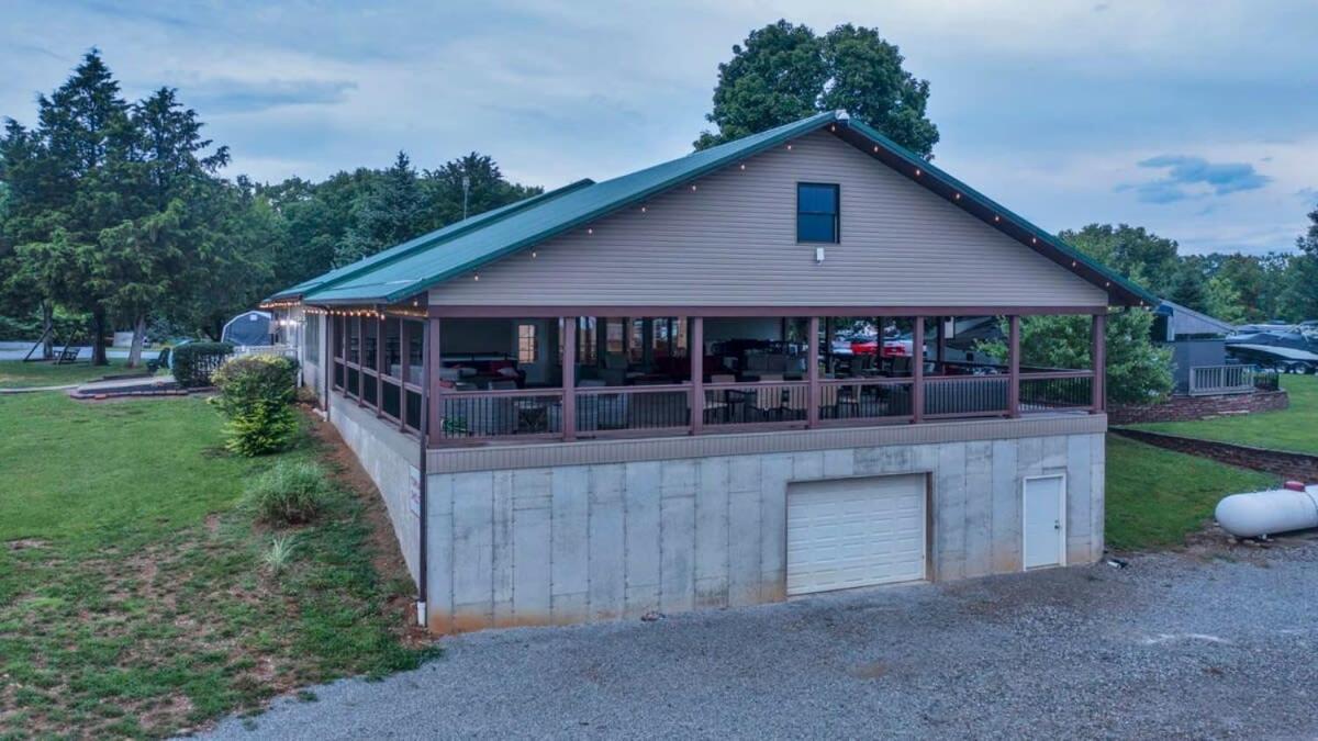 Charming Log Cabin In Bloomington Ngoại thất bức ảnh